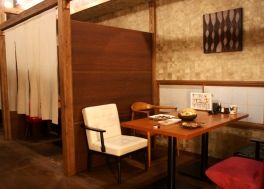 cafe and DELI Bar  boraboraのギャラリー写真1